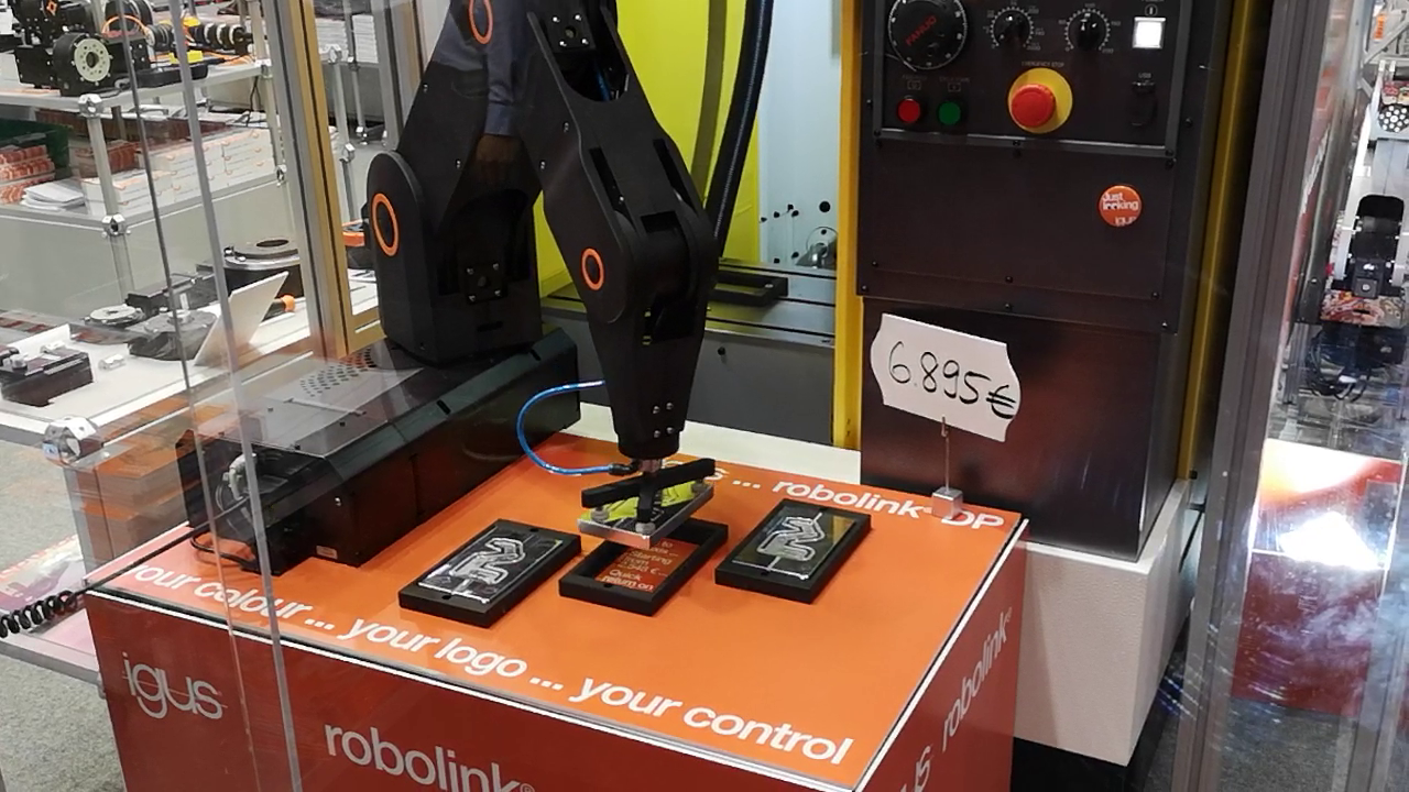 Laden en ontladen van een Fanuc Robodrill bewerkingscentrum