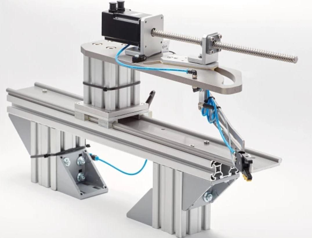 Sprue picker: Verwijderen en scheiden van sprues van de spuitgietmachine